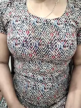 Snapshot of Tapur- chatting on October 2025 03:15:01 AM Tapur- online show from October 2025 03:15:01 AM