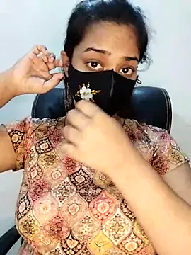 Snapshot of Tapur- chatting on November 2025 03:58:01 PM Tapur- online show from November 2025 03:58:01 PM