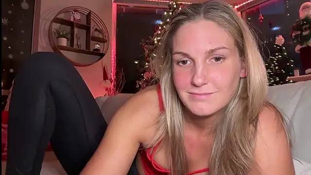 Snapshot of Graciemae_baexx chatting on December 2024 11:45:02 PM Graciemae baexx online show from December 2024 11:45:02 PM