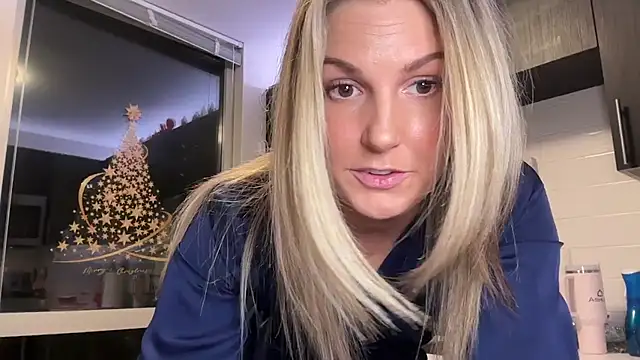 Snapshot of Graciemae_baexx chatting on December 2024 11:31:02 PM Graciemae baexx online show from December 2024 11:31:02 PM