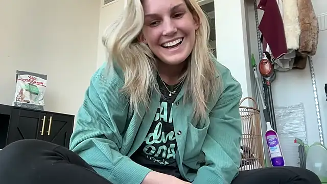 Snapshot of Graciemae_baexx chatting on March 2025 08:22:01 PM Graciemae baexx online show from March 2025 08:22:01 PM