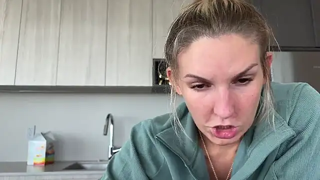 Snapshot of Graciemae_baexx chatting on September 2025 04:40:02 PM Graciemae baexx online show from September 2025 04:40:02 PM