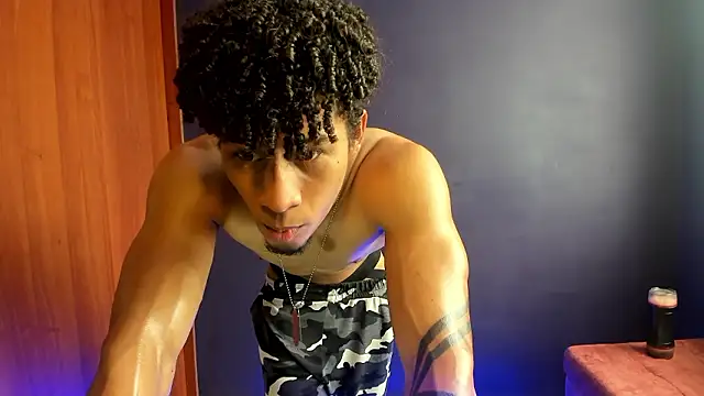 Snapshot of Pendragon1224 chatting on December 2024 04:29:02 PM Pendragon1224 online show from December 2024 04:29:02 PM