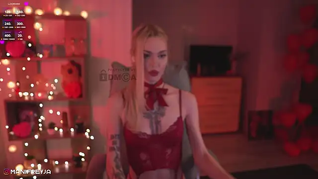 ManiFreyja online show from March 2025 08:43:02 PM