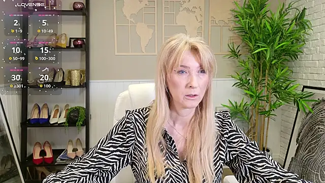 LadyLeea online show from May 2026 04:40:01 AM