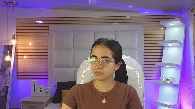 Mia Fischer online show from May 2026 11:38:02 AM