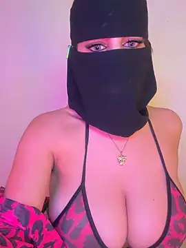 Snapshot of shanelle0 chatting on December 2024 12:00:02 AM shanelle0 online show from December 2024 12:00:02 AM