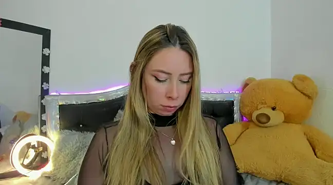 JanneKim online show from February 2025 08:30:02 PM