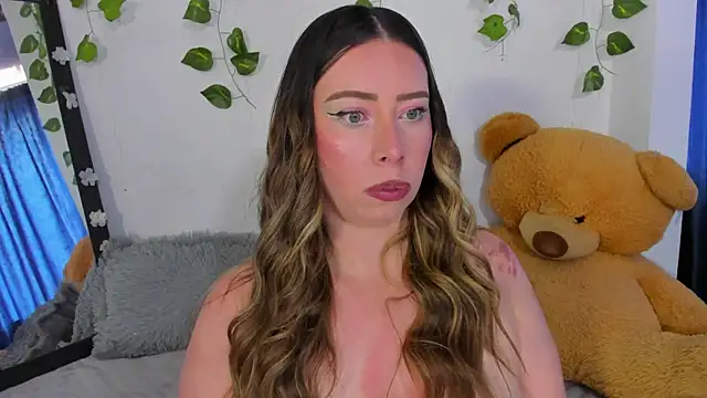 JanneKim online show from November 2025 02:39:01 PM