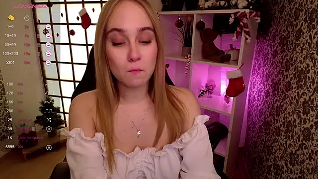 Snapshot of LianaBright chatting on January 2025 05:24:01 AM LianaBright online show from January 2025 05:24:01 AM