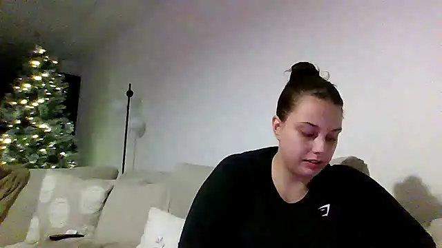 Snapshot of Krystal_Tx chatting on November 2025 05:45:02 PM Krystal Tx online show from November 2025 05:45:02 PM