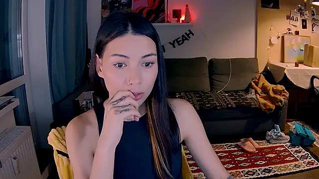 valorant girl online show from January 2026 04:43:02 PM