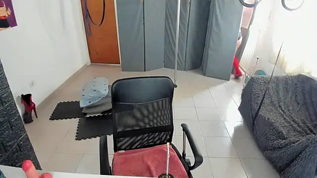 jessiburningheels online show from February 2025 11:10:01 AM