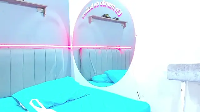 Snapshot of minimi_naty chatting on December 2024 01:53:02 PM minimi naty online show from December 2024 01:53:02 PM