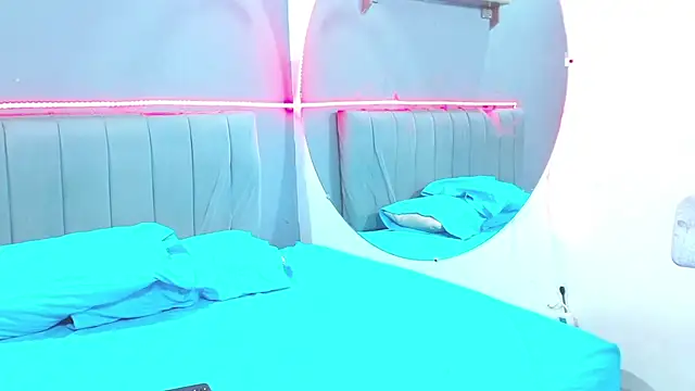 Snapshot of minimi_naty chatting on January 2025 10:24:01 PM minimi naty online show from January 2025 10:24:01 PM