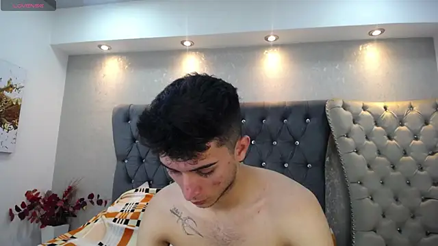 Snapshot of MrWilliseo chatting on January 2025 07:43:01 PM MrWilliseo online show from January 2025 07:43:01 PM