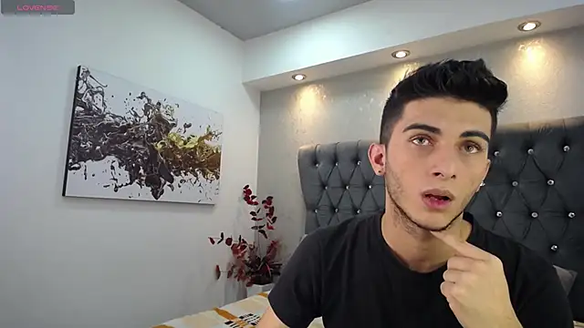 Snapshot of MrWilliseo chatting on February 2025 08:03:01 PM MrWilliseo online show from February 2025 08:03:01 PM