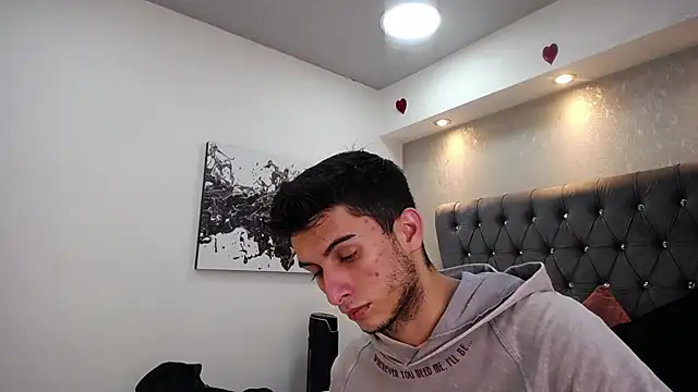 Snapshot of MrWilliseo chatting on March 2025 08:15:02 PM MrWilliseo online show from March 2025 08:15:02 PM