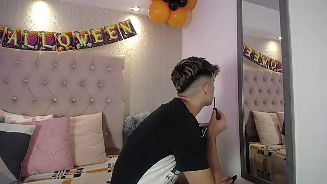 Snapshot of MrWilliseo chatting on October 2025 12:38:01 PM MrWilliseo online show from October 2025 12:38:01 PM