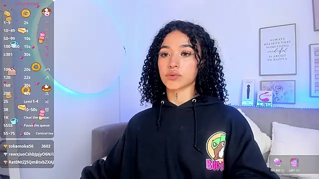 Snapshot of Crystal_Dluna chatting on February 2025 03:52:02 PM Crystal Dluna online show from February 2025 03:52:02 PM