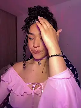 Snapshot of Crystal_Dluna chatting on September 2025 03:23:01 PM Crystal Dluna online show from September 2025 03:23:01 PM