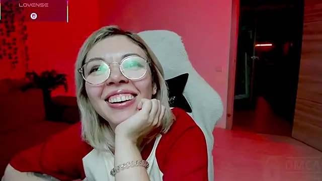 whoa-hoa-hoa-hoa-hoa online show from November 2025 02:37:02 PM