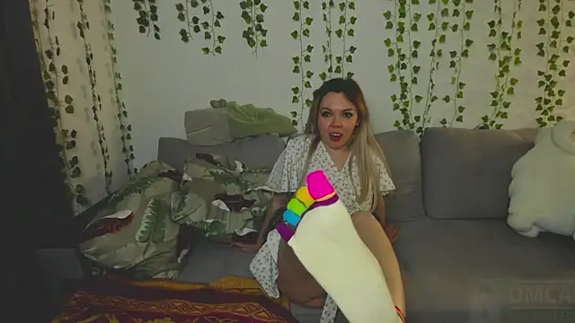 whoa-hoa-hoa-hoa-hoa online show from February 2026 07:04:01 PM