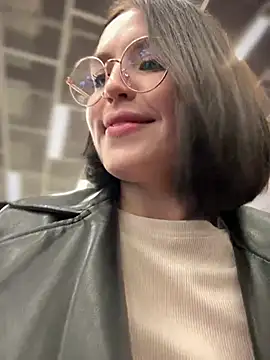 meow girl online show from January 2025 02:11:01 PM