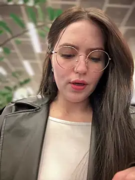 meow girl online show from January 2025 11:13:01 AM