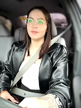 meow girl online show from October 2025 09:42:01 AM