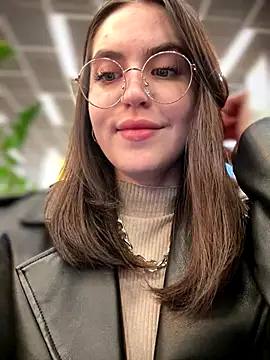 meow girl online show from October 2025 10:37:01 AM