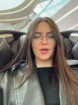 meow girl online show from March 2026 10:10:01 AM