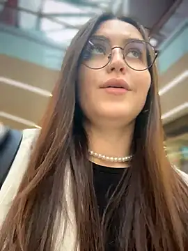 meow girl online show from May 2026 03:51:02 PM