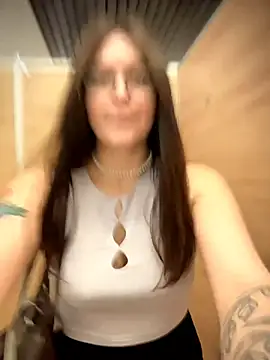 meow girl online show from July 2026 02:01:01 PM