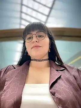 meow girl online show from July 2026 12:00:02 PM