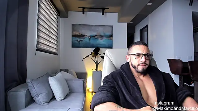 Maximo Marcelo online show from March 2025 01:09:02 PM