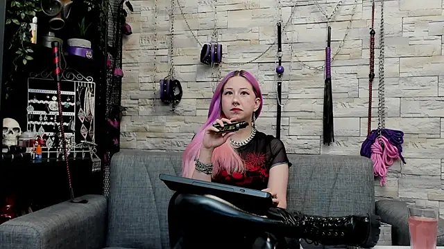 CruelMistress online show from May 2026 01:03:02 AM