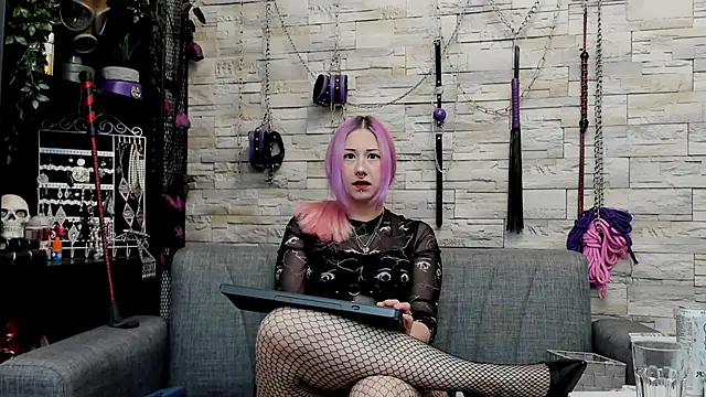 CruelMistress online show from June 2026 12:45:02 AM