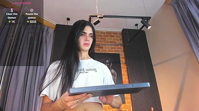 Venusflame   online show from January 2025 11:55:01 AM