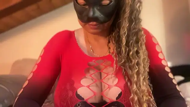 Snapshot of SCARLET-SANTANA chatting on January 2026 10:22:02 PM SCARLET-SANTANA online show from January 2026 10:22:02 PM