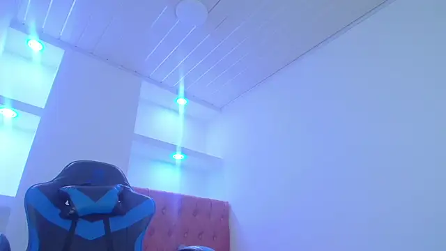 zoe connor19 online show from March 2025 04:33:02 PM