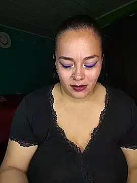 Snapshot of emily_sweet13 chatting on May 2026 01:34:01 AM emily sweet13 online show from May 2026 01:34:01 AM