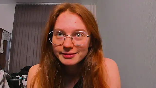 Snapshot of Fire_Luna chatting on December 2024 09:32:02 AM Fire Luna online show from December 2024 09:32:02 AM