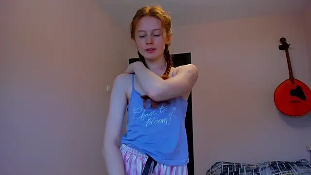 Snapshot of Fire_Luna chatting on December 2024 07:41:01 AM Fire Luna online show from December 2024 07:41:01 AM