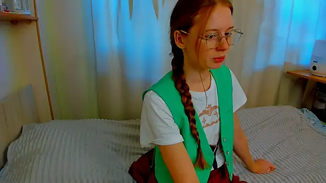 Snapshot of Fire_Luna chatting on November 2025 05:28:02 AM Fire Luna online show from November 2025 05:28:02 AM