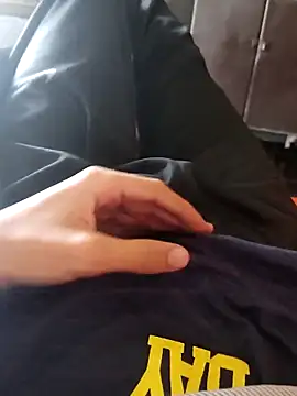 Snapshot of Juliano69xv chatting on February 2026 06:06:02 PM Juliano69xv online show from February 2026 06:06:02 PM