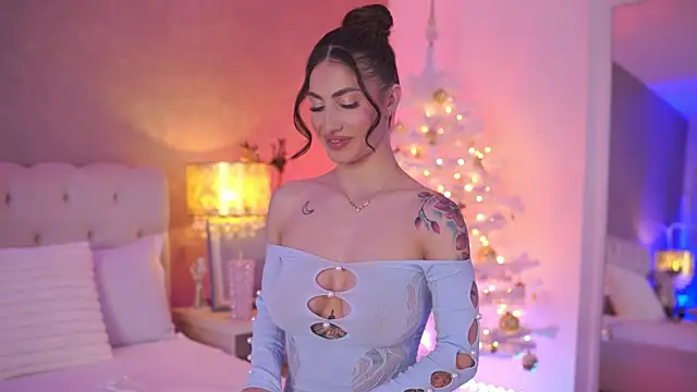 Snapshot of OhhAisha chatting on January 2026 09:01:02 AM OhhAisha online show from January 2026 09:01:02 AM