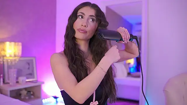 Snapshot of OhhAisha chatting on January 2026 08:08:01 AM OhhAisha online show from January 2026 08:08:01 AM