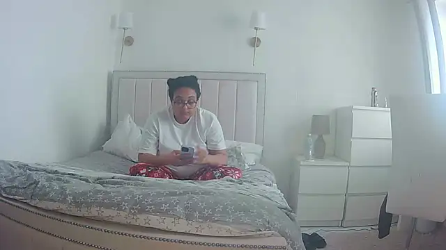 vanilla chocolate23 online show from February 2026 11:07:02 AM