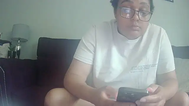 vanilla chocolate23 online show from May 2026 08:22:01 AM
